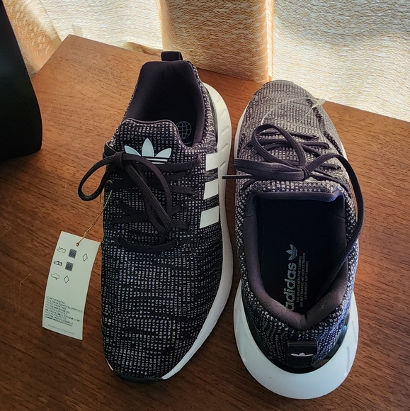 Adidas Women's/youth Swift Run 22 Running Shoes - Picture 7 of 10